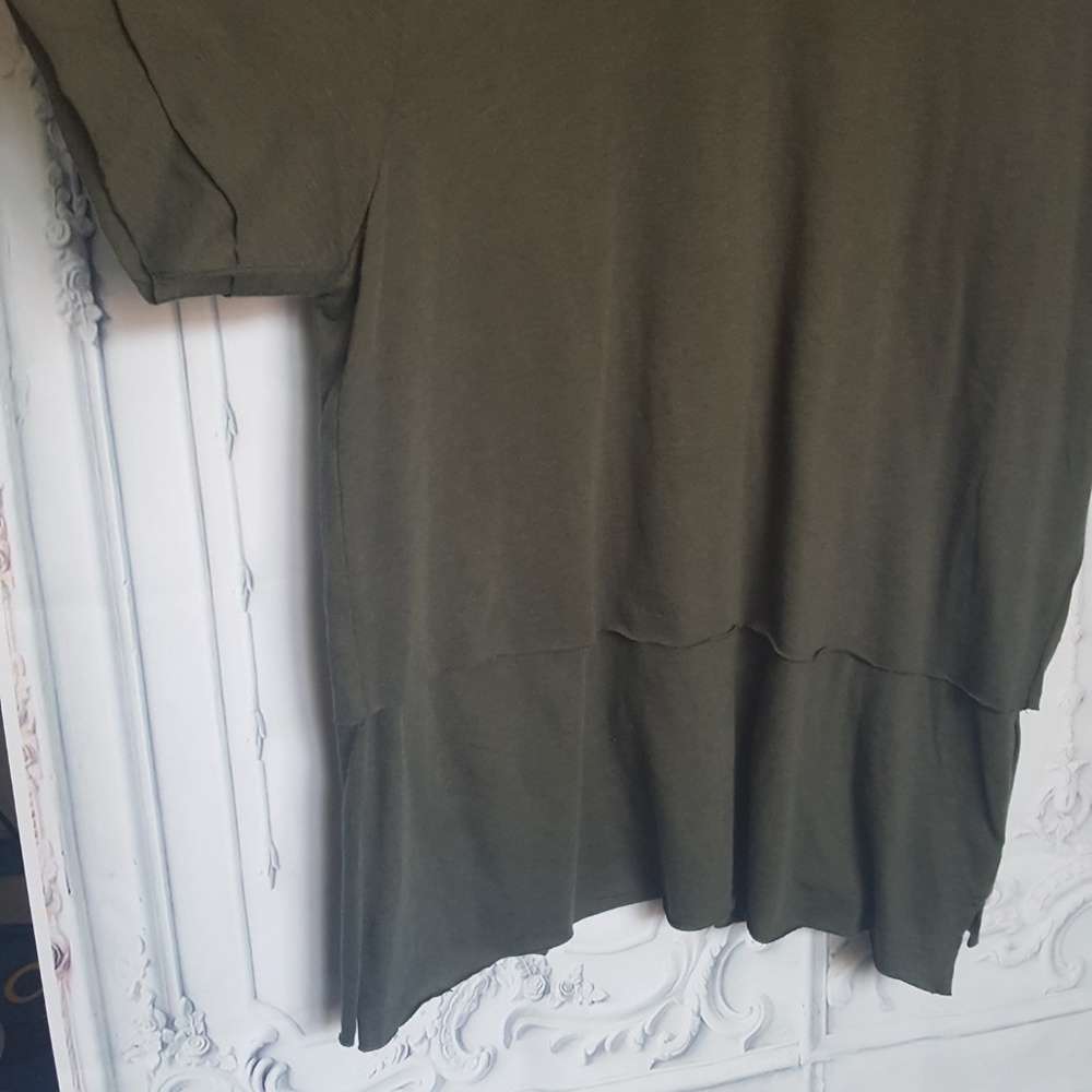 Feathers Green Layered Short Sleeve Shirt - Picture 3 of 4